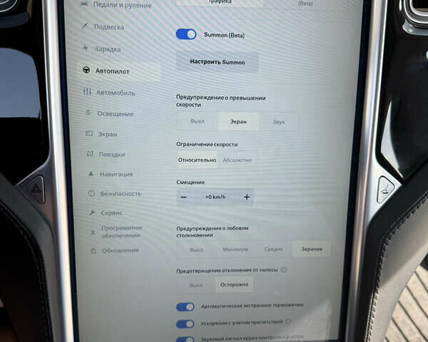 Белый Тесла Модель С, объемом двигателя 0 л и пробегом 205 тыс. км за 14200 $, фото 30 на Automoto.ua
