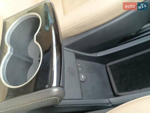 Білий Тесла Модель С, об'ємом двигуна 0 л та пробігом 118 тис. км за 15000 $, фото 13 на Automoto.ua