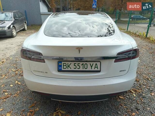Білий Тесла Модель С, об'ємом двигуна 0 л та пробігом 118 тис. км за 15000 $, фото 25 на Automoto.ua