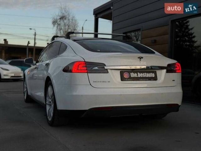 Білий Тесла Модель С, об'ємом двигуна 0 л та пробігом 470 тис. км за 13700 $, фото 17 на Automoto.ua