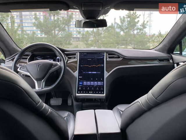 Белый Тесла Модель С, объемом двигателя 0 л и пробегом 156 тыс. км за 12999 $, фото 20 на Automoto.ua