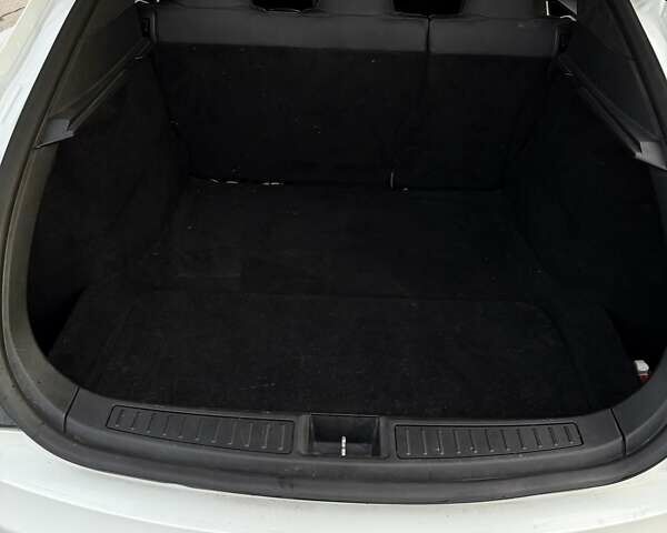 Білий Тесла Модель С, об'ємом двигуна 0 л та пробігом 144 тис. км за 16500 $, фото 13 на Automoto.ua