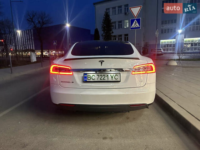 Білий Тесла Модель С, об'ємом двигуна 0 л та пробігом 250 тис. км за 13500 $, фото 14 на Automoto.ua