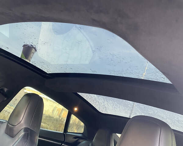 Белый Тесла Модель С, объемом двигателя 0 л и пробегом 225 тыс. км за 15500 $, фото 17 на Automoto.ua