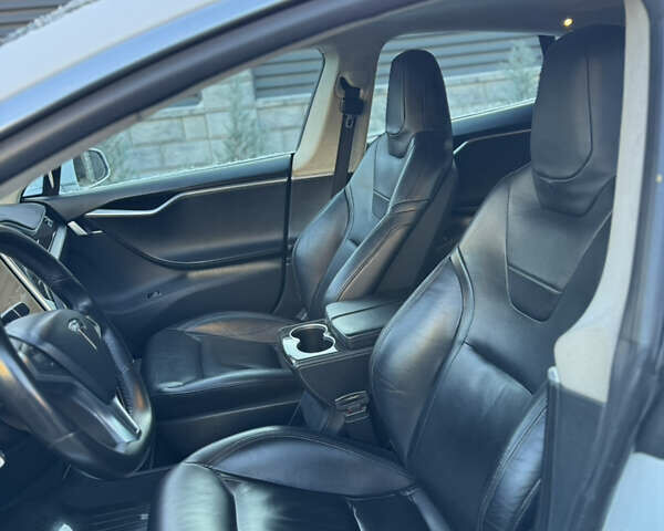 Белый Тесла Модель С, объемом двигателя 0 л и пробегом 108 тыс. км за 14950 $, фото 15 на Automoto.ua