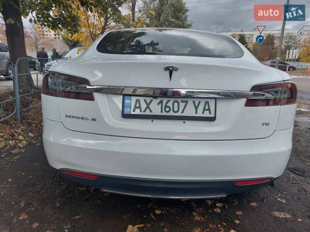 Белый Тесла Модель С, объемом двигателя 0 л и пробегом 120 тыс. км за 16100 $, фото 47 на Automoto.ua
