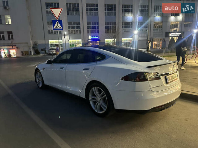 Білий Тесла Модель С, об'ємом двигуна 0 л та пробігом 250 тис. км за 13500 $, фото 4 на Automoto.ua