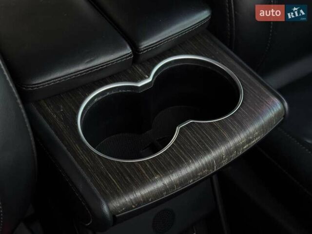 Білий Тесла Модель С, об'ємом двигуна 0 л та пробігом 470 тис. км за 13700 $, фото 62 на Automoto.ua