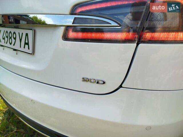 Білий Тесла Модель С, об'ємом двигуна 0 л та пробігом 253 тис. км за 15000 $, фото 15 на Automoto.ua