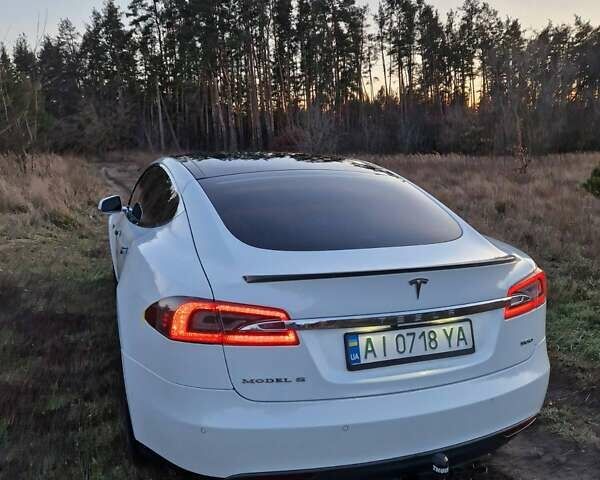Білий Тесла Модель С, об'ємом двигуна 0 л та пробігом 130 тис. км за 17200 $, фото 15 на Automoto.ua