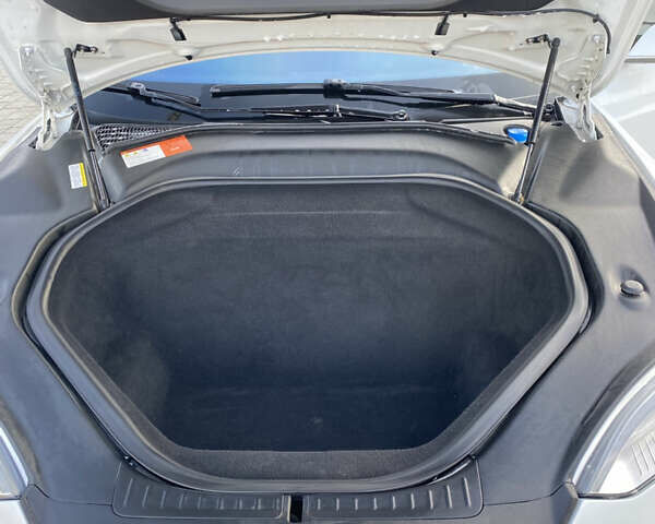 Белый Тесла Модель С, объемом двигателя 0 л и пробегом 225 тыс. км за 15500 $, фото 12 на Automoto.ua