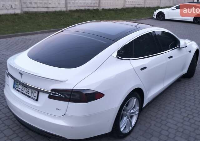 Белый Тесла Модель С, объемом двигателя 0 л и пробегом 238 тыс. км за 12200 $, фото 13 на Automoto.ua