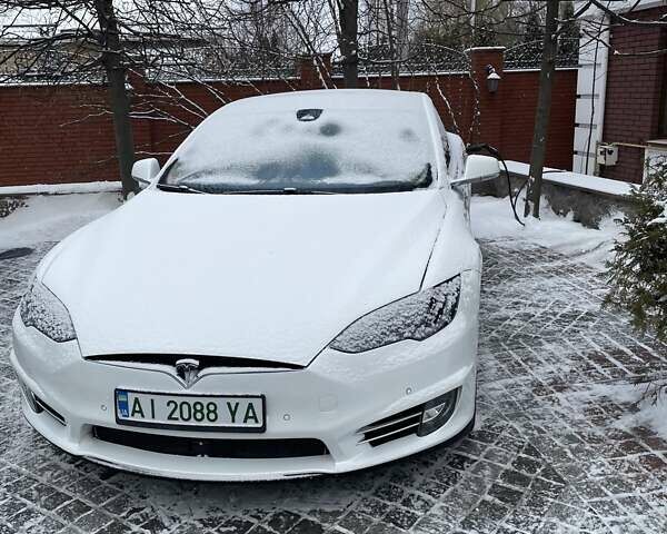 Белый Тесла Модель С, объемом двигателя 0 л и пробегом 194 тыс. км за 20000 $, фото 24 на Automoto.ua