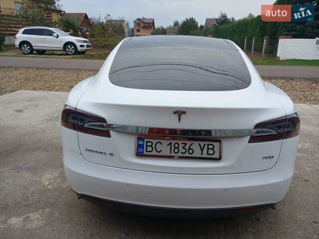 Белый Тесла Модель С, объемом двигателя 0 л и пробегом 135 тыс. км за 14500 $, фото 7 на Automoto.ua