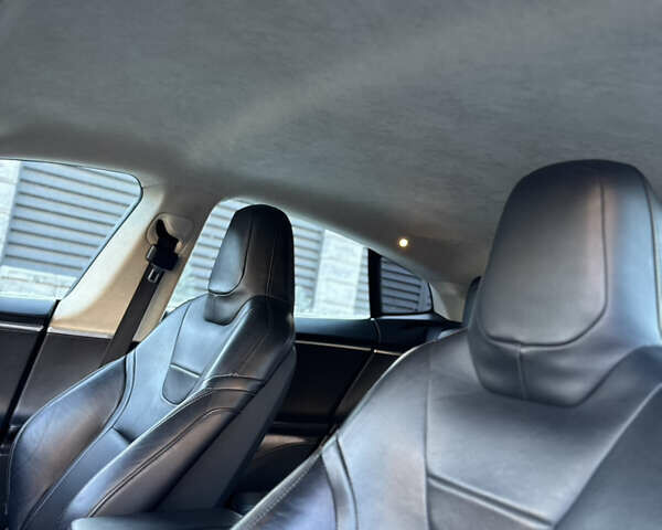 Белый Тесла Модель С, объемом двигателя 0 л и пробегом 108 тыс. км за 14950 $, фото 16 на Automoto.ua