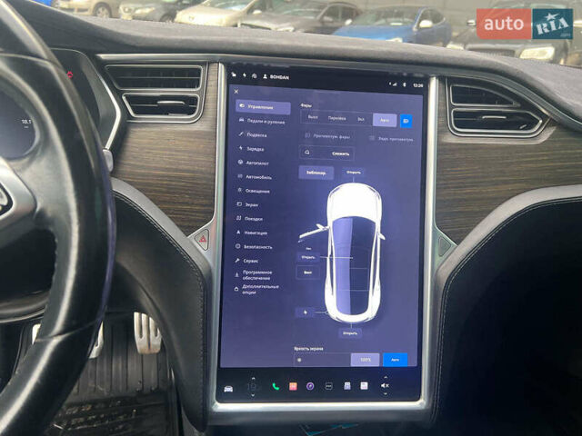 Белый Тесла Модель С, объемом двигателя 0 л и пробегом 225 тыс. км за 15940 $, фото 20 на Automoto.ua