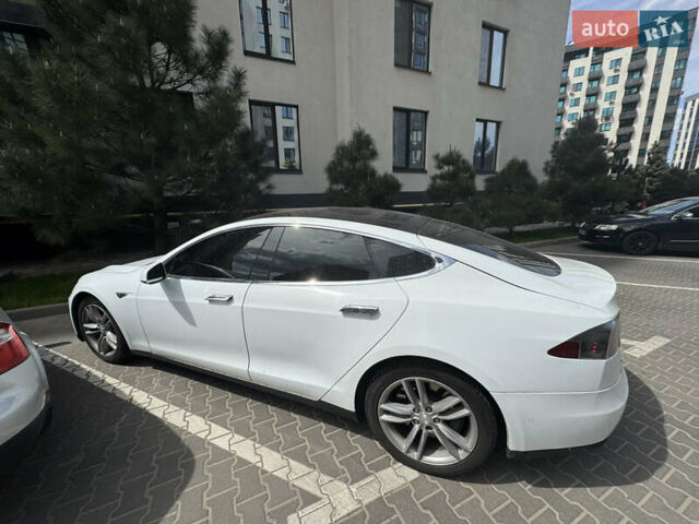 Білий Тесла Модель С, об'ємом двигуна 0 л та пробігом 115 тис. км за 20000 $, фото 1 на Automoto.ua