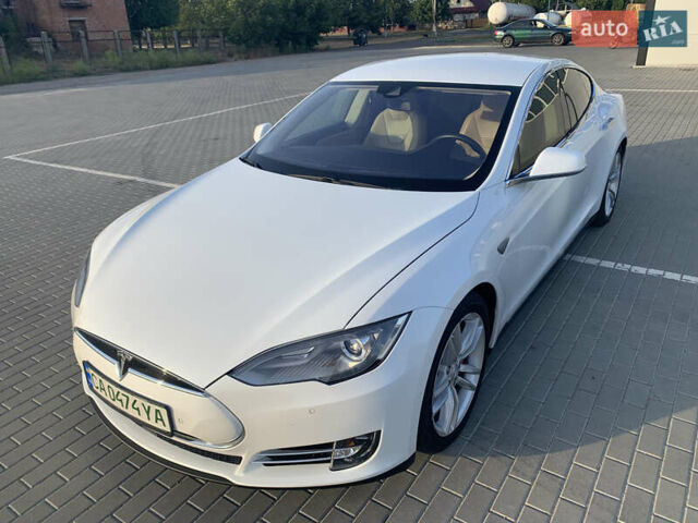Белый Тесла Модель С, объемом двигателя 0 л и пробегом 106 тыс. км за 17300 $, фото 11 на Automoto.ua