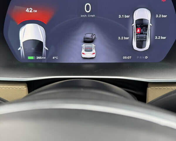 Білий Тесла Модель С, об'ємом двигуна 0 л та пробігом 172 тис. км за 14900 $, фото 19 на Automoto.ua