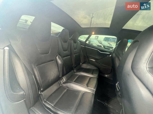 Белый Тесла Модель С, объемом двигателя 0 л и пробегом 225 тыс. км за 15940 $, фото 30 на Automoto.ua