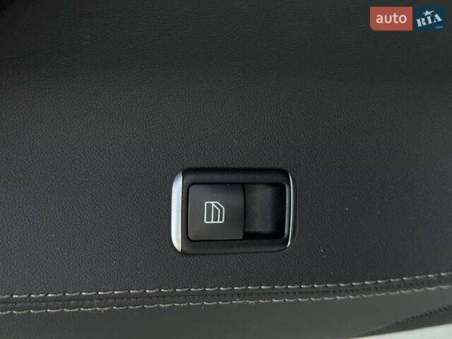 Білий Тесла Модель С, об'ємом двигуна 0 л та пробігом 470 тис. км за 13700 $, фото 42 на Automoto.ua