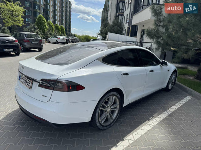 Білий Тесла Модель С, об'ємом двигуна 0 л та пробігом 115 тис. км за 20000 $, фото 3 на Automoto.ua