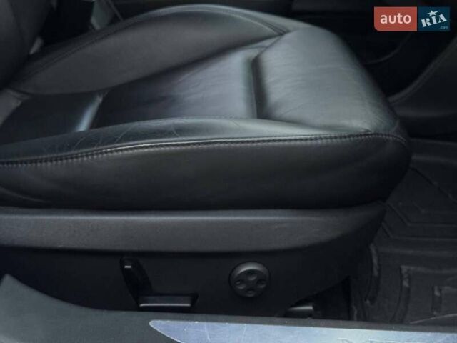 Білий Тесла Модель С, об'ємом двигуна 0 л та пробігом 470 тис. км за 13700 $, фото 63 на Automoto.ua