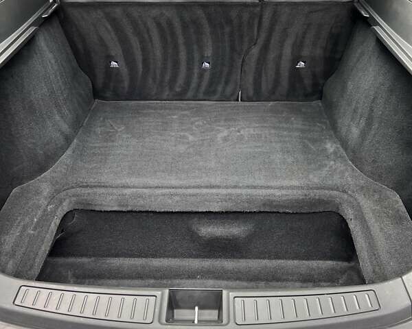 Білий Тесла Модель С, об'ємом двигуна 0 л та пробігом 89 тис. км за 22999 $, фото 11 на Automoto.ua