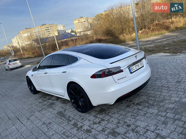 Белый Тесла Модель С, объемом двигателя 0 л и пробегом 225 тыс. км за 15500 $, фото 5 на Automoto.ua