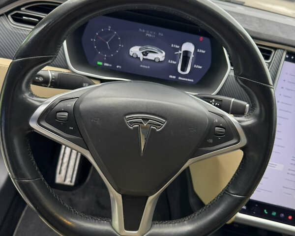 Білий Тесла Модель С, об'ємом двигуна 0 л та пробігом 172 тис. км за 14900 $, фото 18 на Automoto.ua