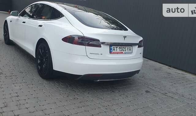 Білий Тесла Модель С, об'ємом двигуна 0 л та пробігом 89 тис. км за 22999 $, фото 39 на Automoto.ua