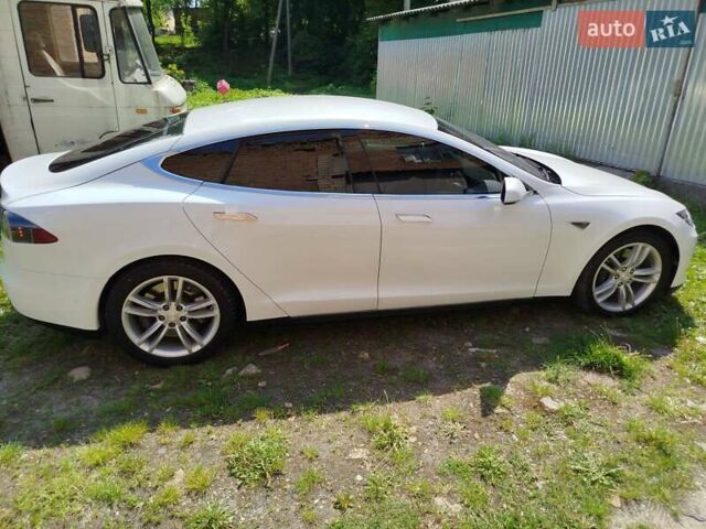 Білий Тесла Модель С, об'ємом двигуна 0 л та пробігом 253 тис. км за 15000 $, фото 17 на Automoto.ua