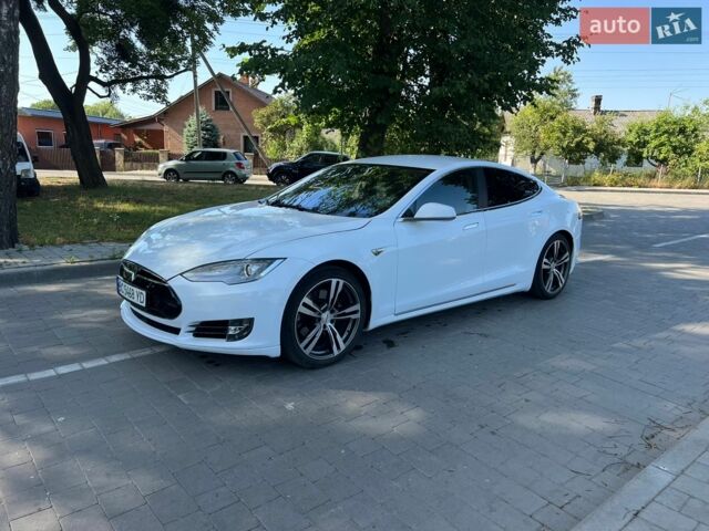 Білий Тесла Модель С, об'ємом двигуна 0 л та пробігом 340 тис. км за 13500 $, фото 1 на Automoto.ua