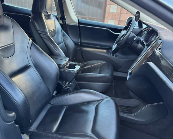 Белый Тесла Модель С, объемом двигателя 0 л и пробегом 108 тыс. км за 14950 $, фото 19 на Automoto.ua