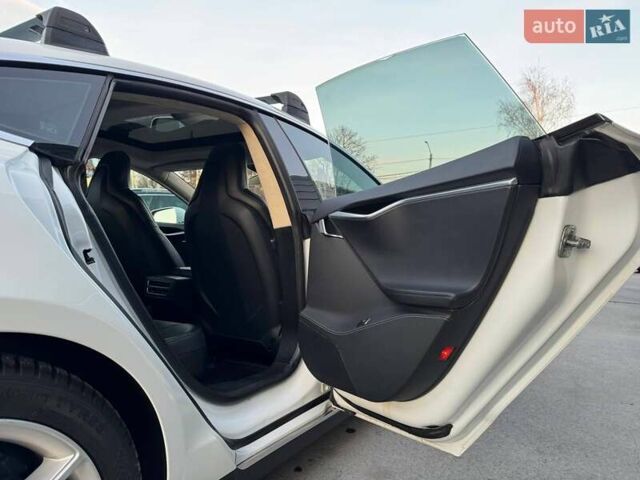 Білий Тесла Модель С, об'ємом двигуна 0 л та пробігом 470 тис. км за 13700 $, фото 51 на Automoto.ua