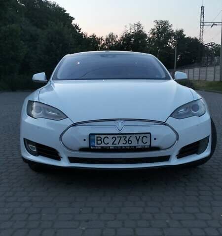 Белый Тесла Модель С, объемом двигателя 0 л и пробегом 238 тыс. км за 12200 $, фото 3 на Automoto.ua
