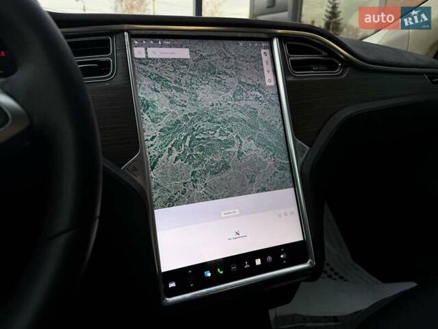 Білий Тесла Модель С, об'ємом двигуна 0 л та пробігом 470 тис. км за 13700 $, фото 38 на Automoto.ua