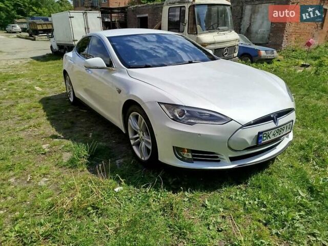 Білий Тесла Модель С, об'ємом двигуна 0 л та пробігом 253 тис. км за 15000 $, фото 20 на Automoto.ua
