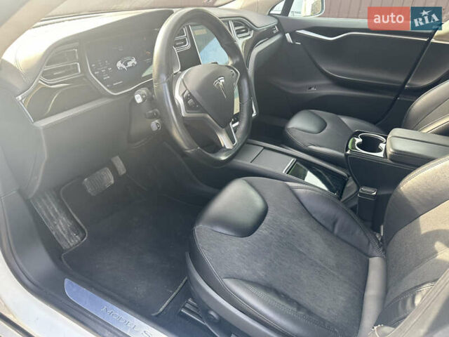 Білий Тесла Модель С, об'ємом двигуна 0 л та пробігом 250 тис. км за 13500 $, фото 20 на Automoto.ua