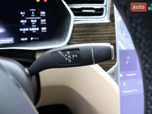 Тесла Модель С 2016 у Львові на Automoto.ua Білий Тесла Модель С, об'ємом двигуна 0 л та пробігом 86 тис. км за 20900 $, фото 21 на Automoto.ua