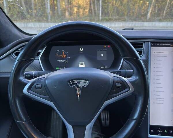 Белый Тесла Модель С, объемом двигателя 0 л и пробегом 98 тыс. км за 19300 $, фото 14 на Automoto.ua