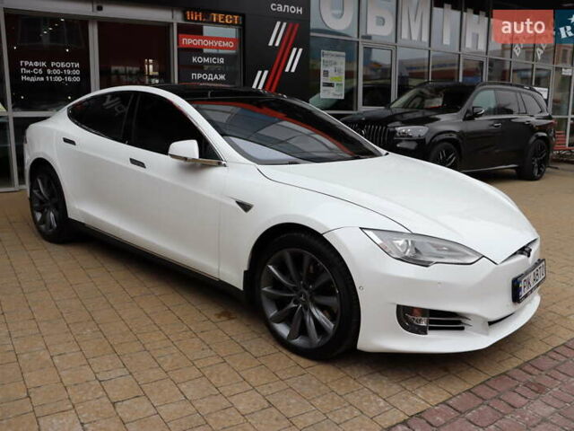Тесла Модель С 2016 у Львові на Automoto.ua Білий Тесла Модель С, об'ємом двигуна 0 л та пробігом 86 тис. км за 20900 $, фото 7 на Automoto.ua