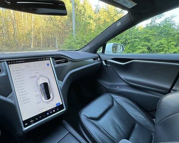 Белый Тесла Модель С, объемом двигателя 0 л и пробегом 98 тыс. км за 19300 $, фото 16 на Automoto.ua