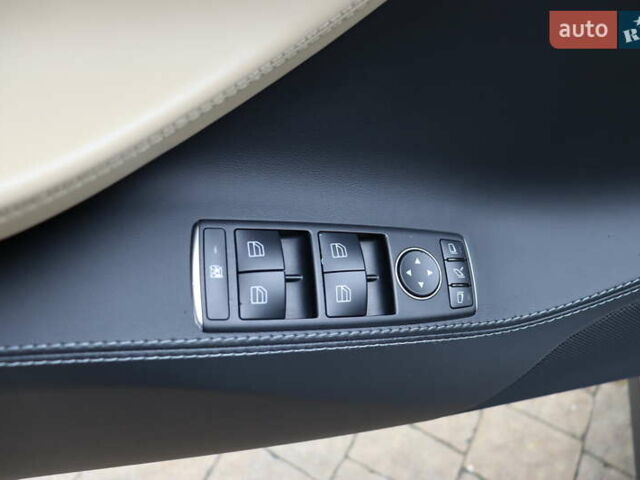 Тесла Модель С 2016 у Львові на Automoto.ua Білий Тесла Модель С, об'ємом двигуна 0 л та пробігом 86 тис. км за 20900 $, фото 12 на Automoto.ua