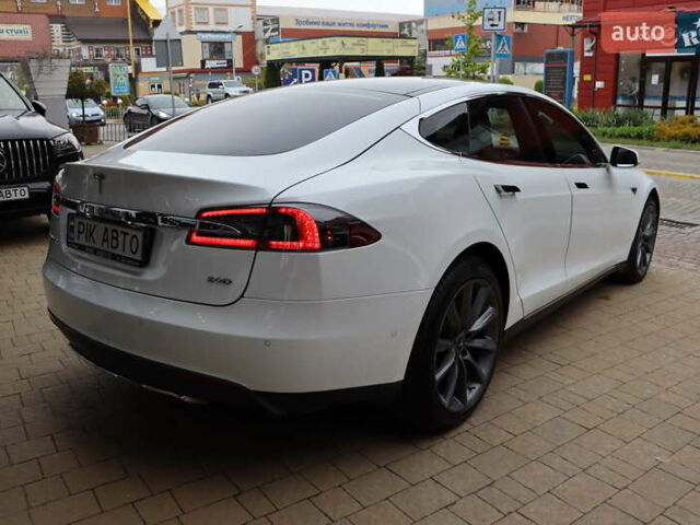 Тесла Модель С 2016 у Львові на Automoto.ua Білий Тесла Модель С, об'ємом двигуна 0 л та пробігом 86 тис. км за 20900 $, фото 2 на Automoto.ua