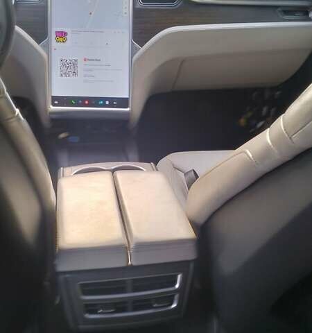Белый Тесла Модель С, объемом двигателя 0 л и пробегом 167 тыс. км за 15400 $, фото 18 на Automoto.ua