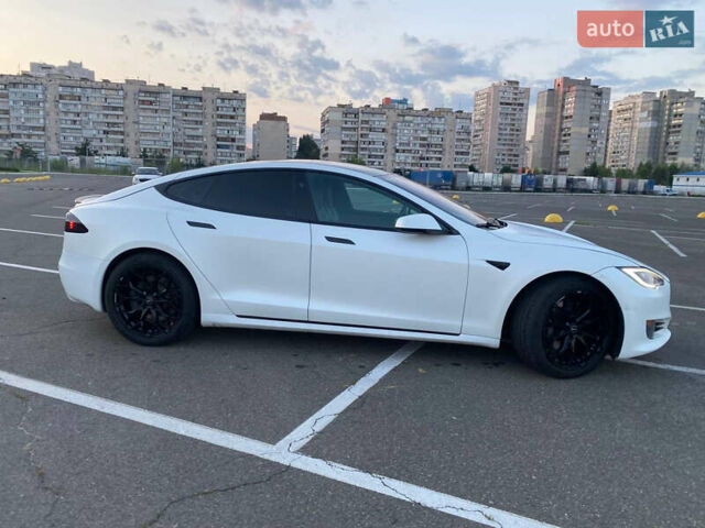 Белый Тесла Модель С, объемом двигателя 0 л и пробегом 95 тыс. км за 19500 $, фото 8 на Automoto.ua
