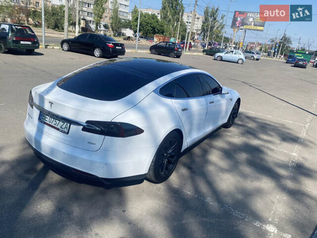 Белый Тесла Модель С, объемом двигателя 0 л и пробегом 395 тыс. км за 14500 $, фото 3 на Automoto.ua