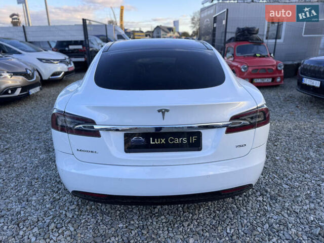 Тесла Модель С 2016 у Івано-Франківську на Automoto.ua Білий Тесла Модель С, об'ємом двигуна 0 л та пробігом 182 тис. км за 16500 $, фото 8 на Automoto.ua