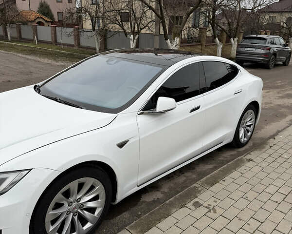 Білий Тесла Модель С, об'ємом двигуна 0 л та пробігом 137 тис. км за 14900 $, фото 4 на Automoto.ua
